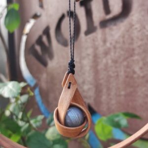 collier noeux noyer labradorite